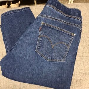 Levi’s elastic waist jeans